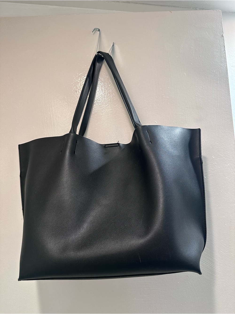 Classic Black Women's Tote Bag - Minimal Everyday Carry